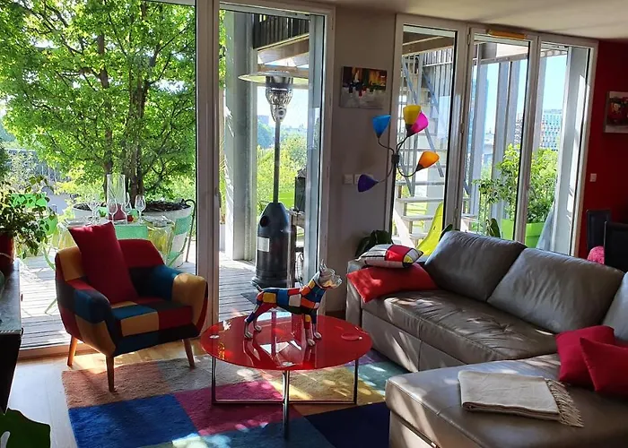 Alojamento de Acomodação e Pequeno-almoço Location Privee Avec Salle De Bain Et Wc Privatifs Dans Moderne 4*